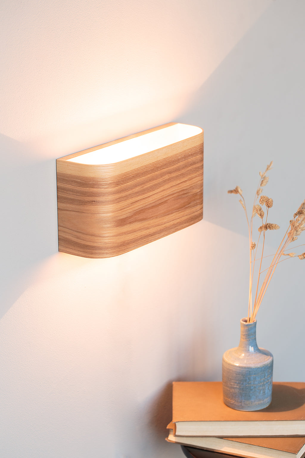 Rechargeable wall sconce